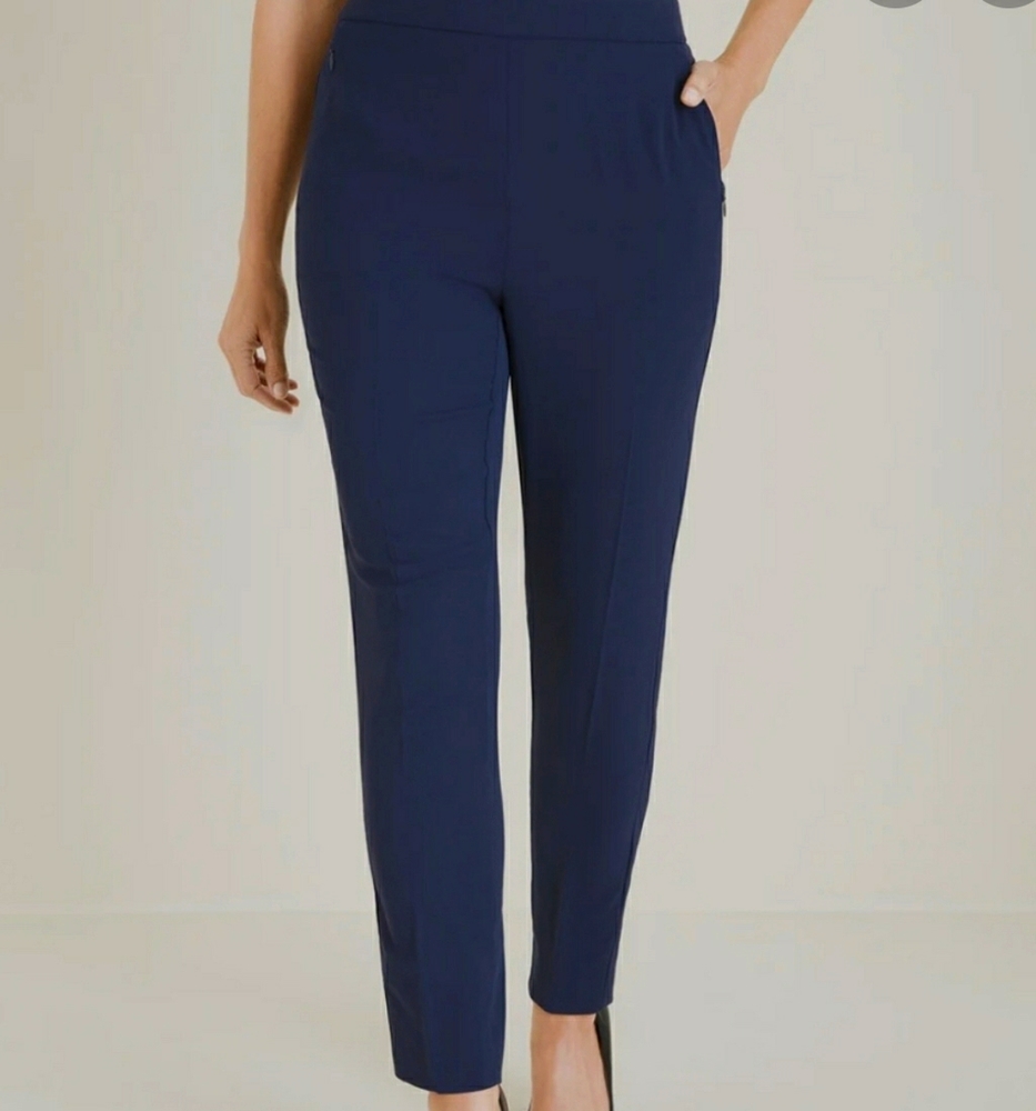 Chicos relaxed fit tapered pant